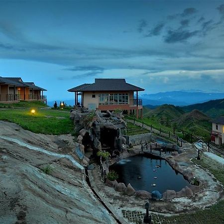 Dream World Resort Kampong Kundassan Buitenkant foto